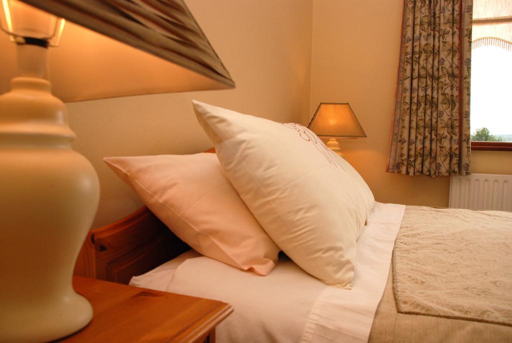 Cradog Farmhouse B&B Urlingford Room photo